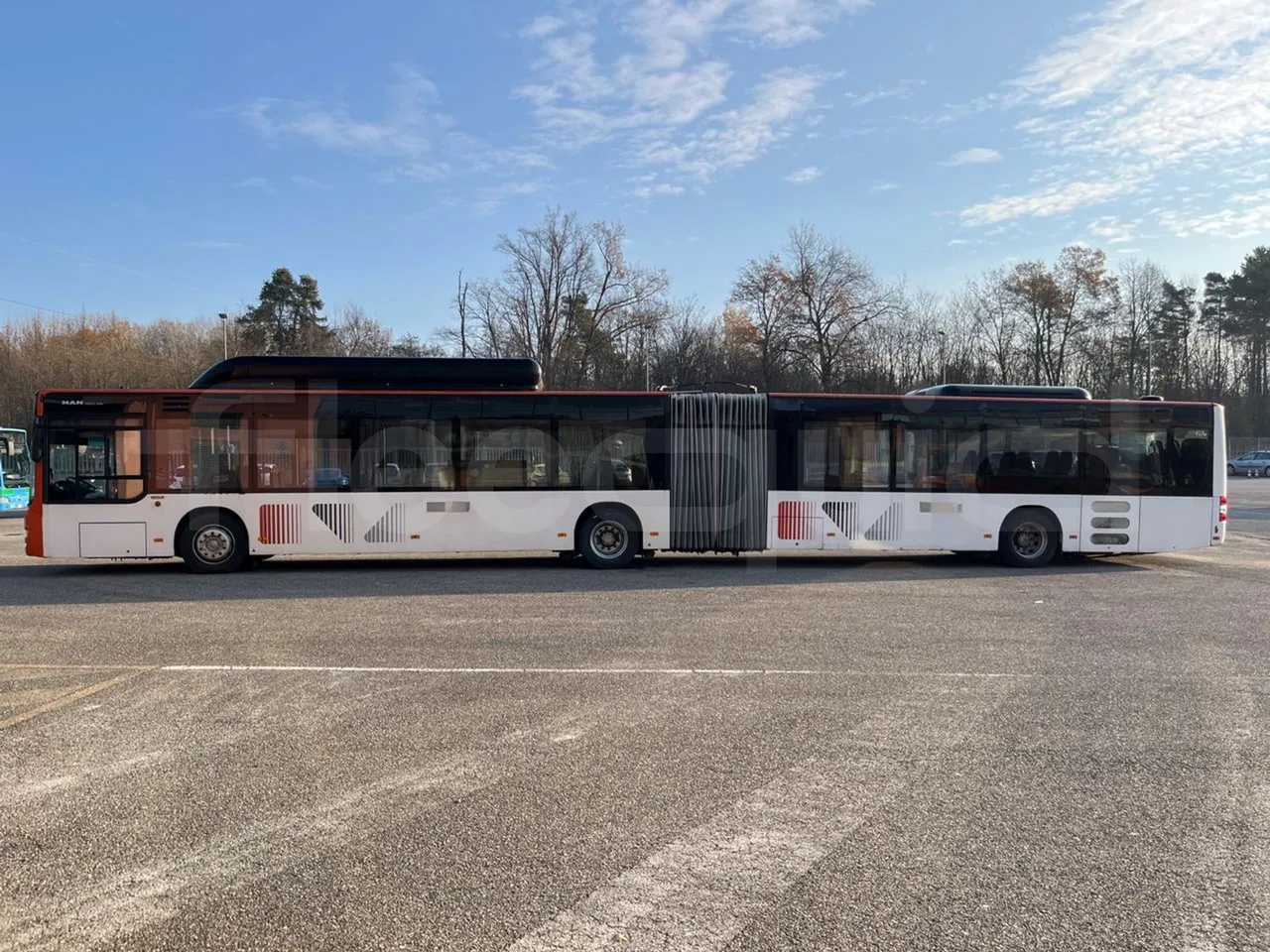 Man Lion's City GL A40 - Euro6 - 228kW - 18.750mt - left side photo