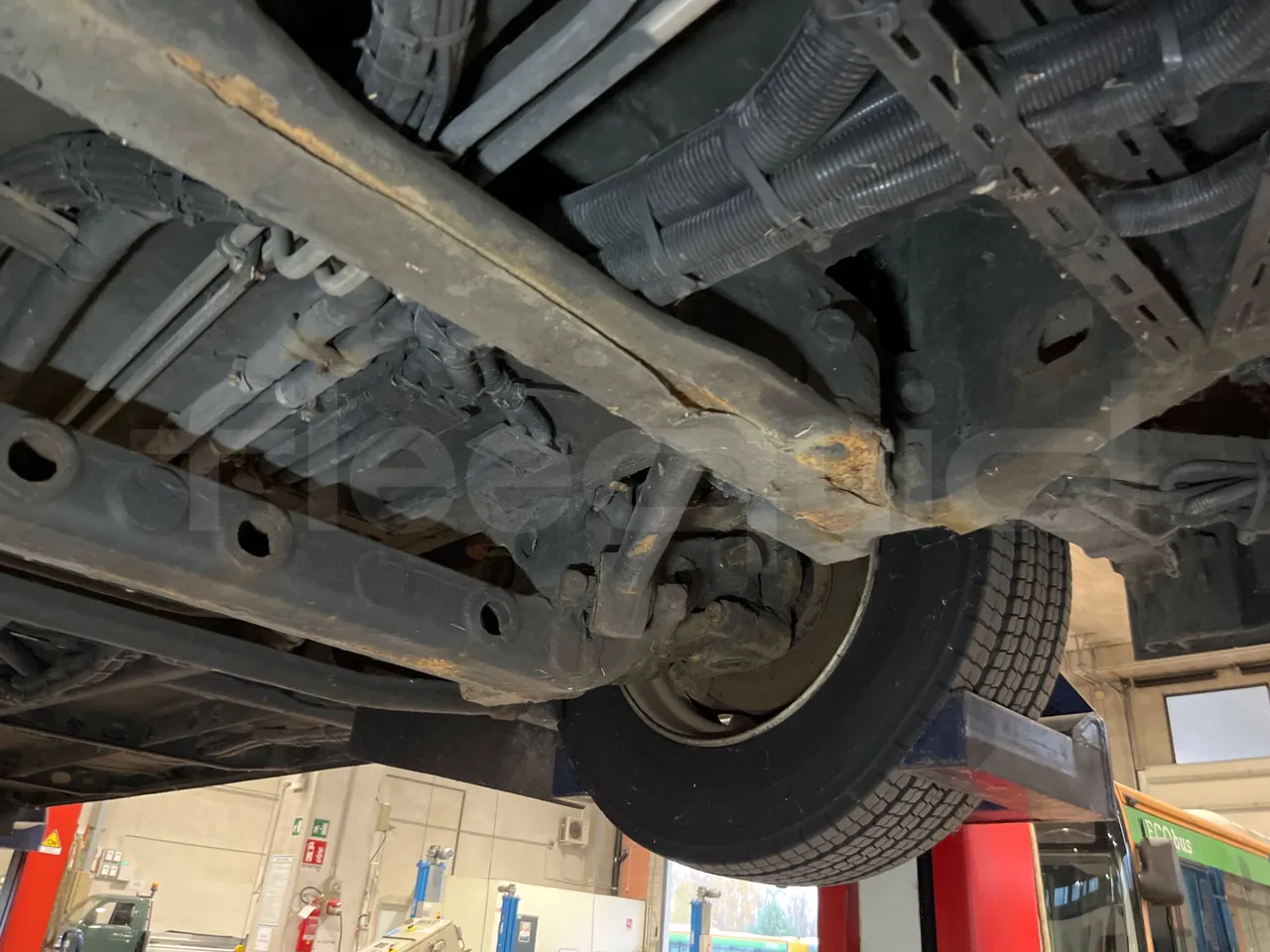 Man Lion's City GL A40 - Euro6 - 228kW - 18.750mt - front axle left side