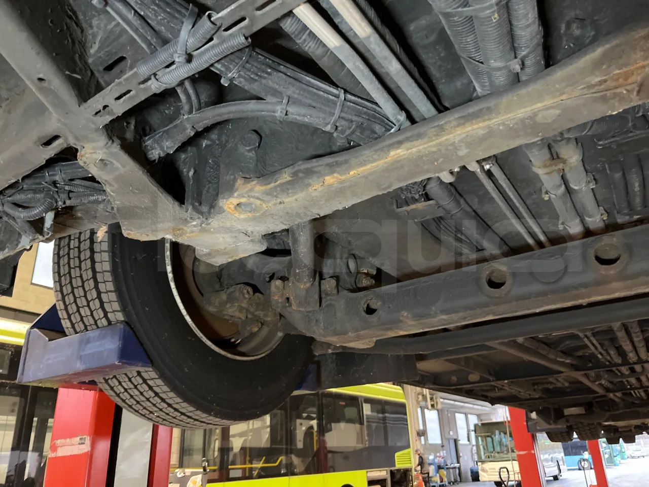 Man Lion's City GL A40 - Euro6 - 228kW - 18.750mt - front axle right side