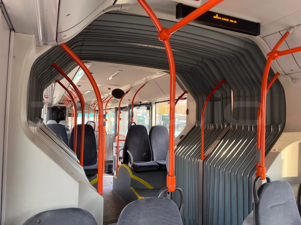 Man Lion's City GL A40 - Euro6 - 228kW - 18.750mt - turntable internal (18m)