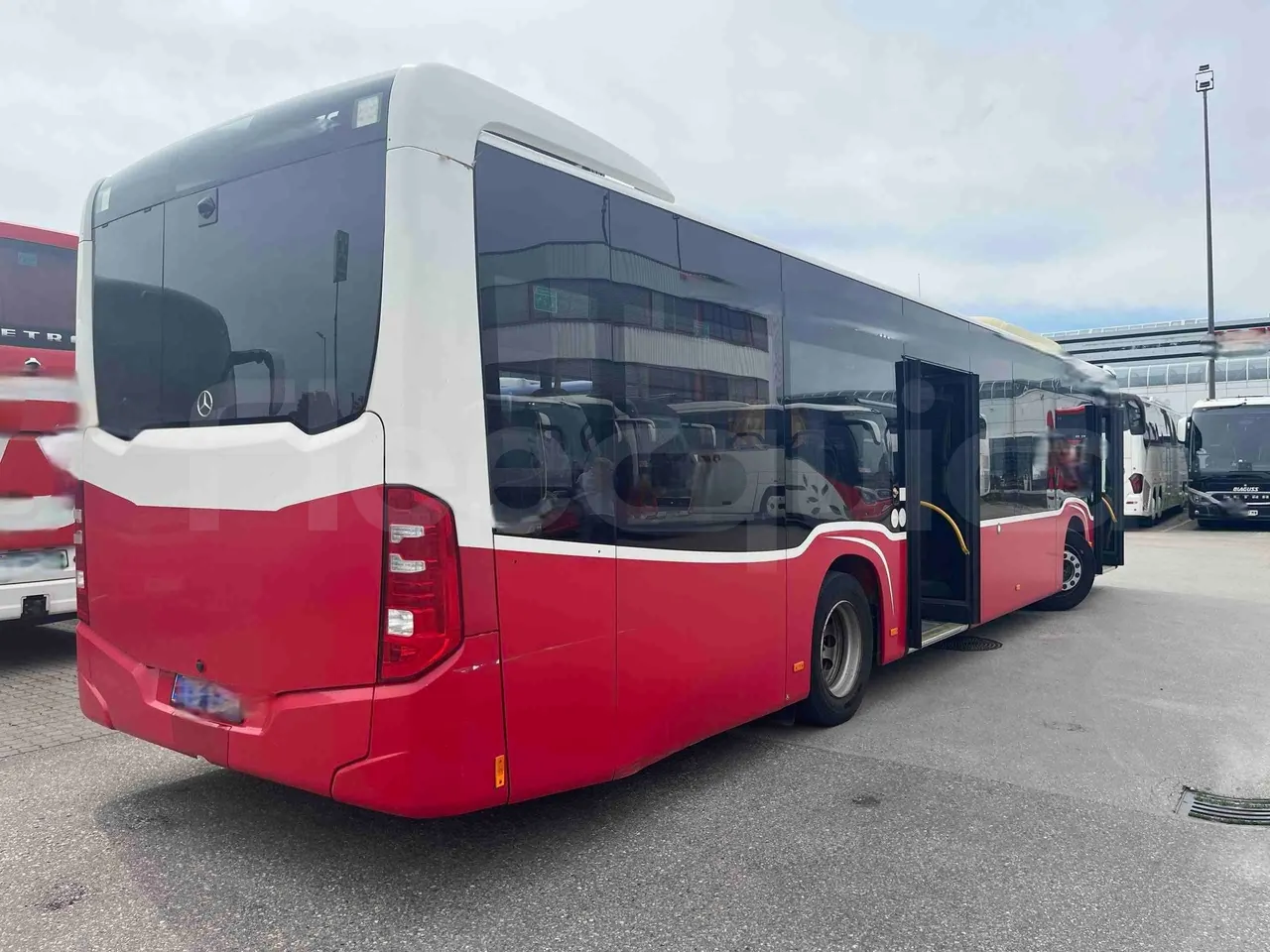 Mercedes-Benz Citaro - 3/4 right rear doors open