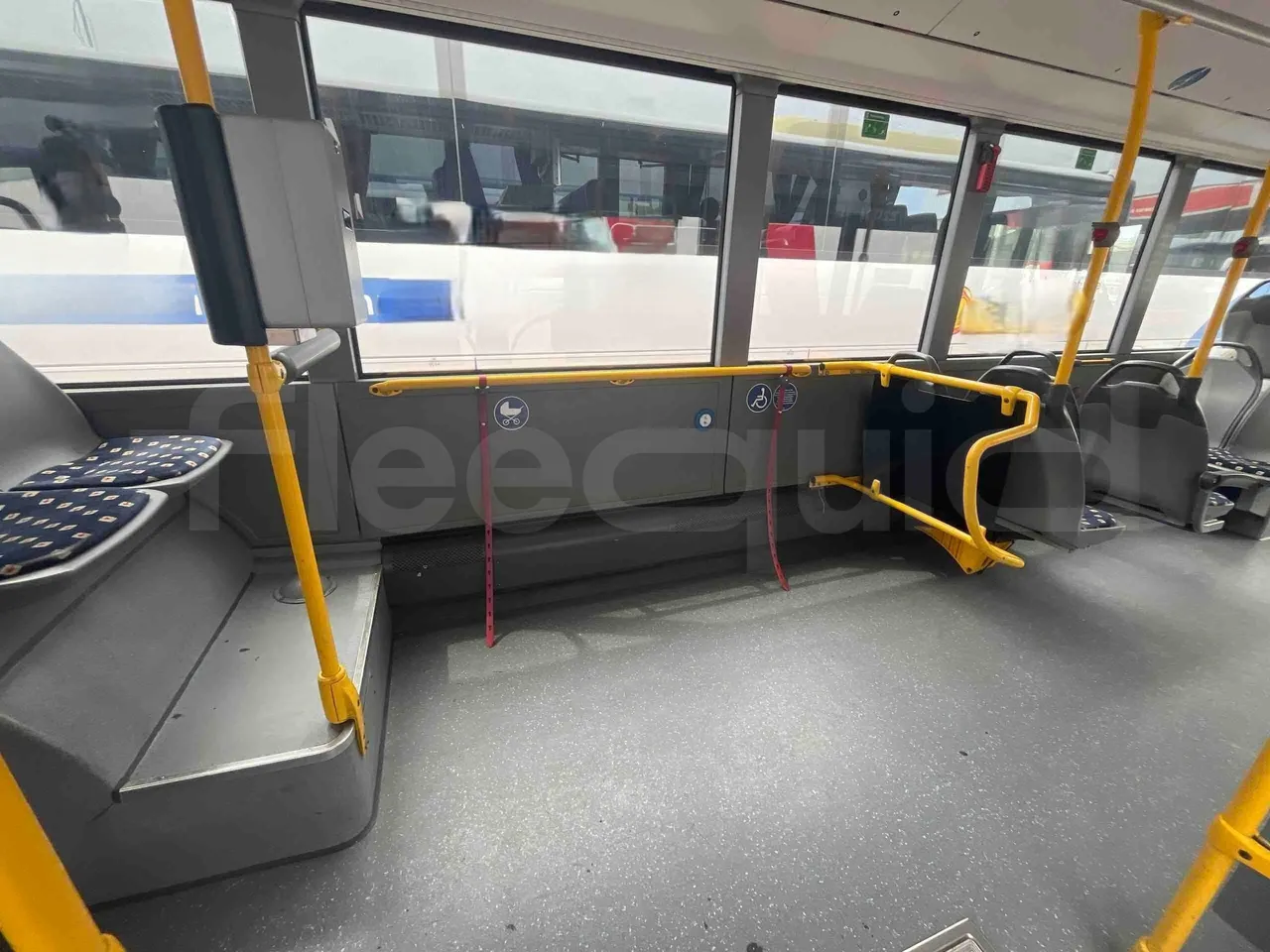 Mercedes-Benz Citaro - disabled area photo