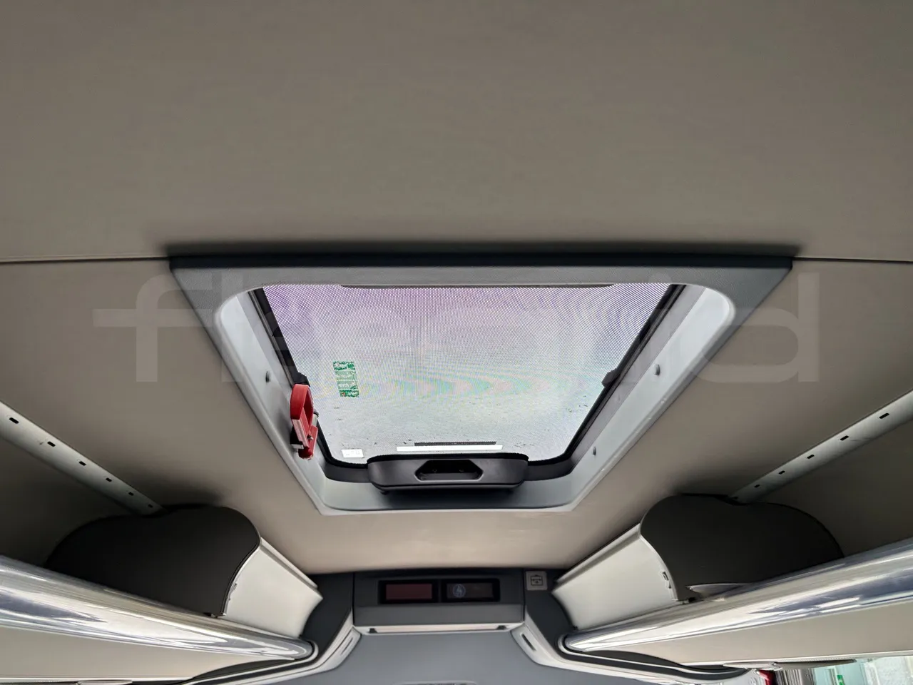 Temsa Safari - Roof Hatch 1