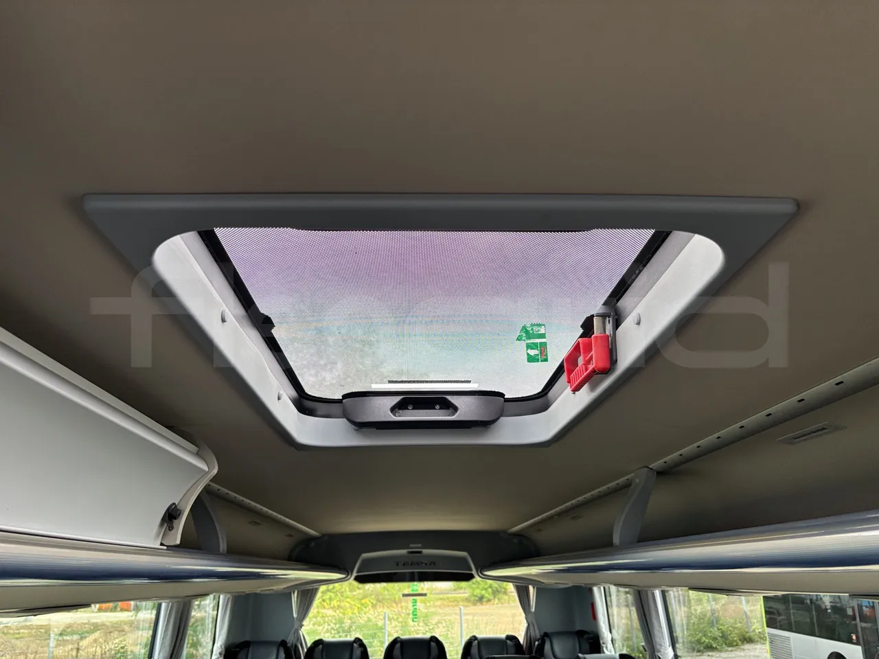 Temsa Safari - Roof Hatch 2