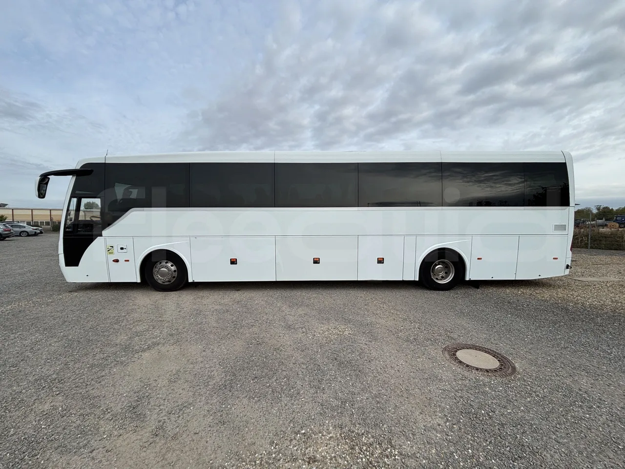 Temsa Safari - Left Side