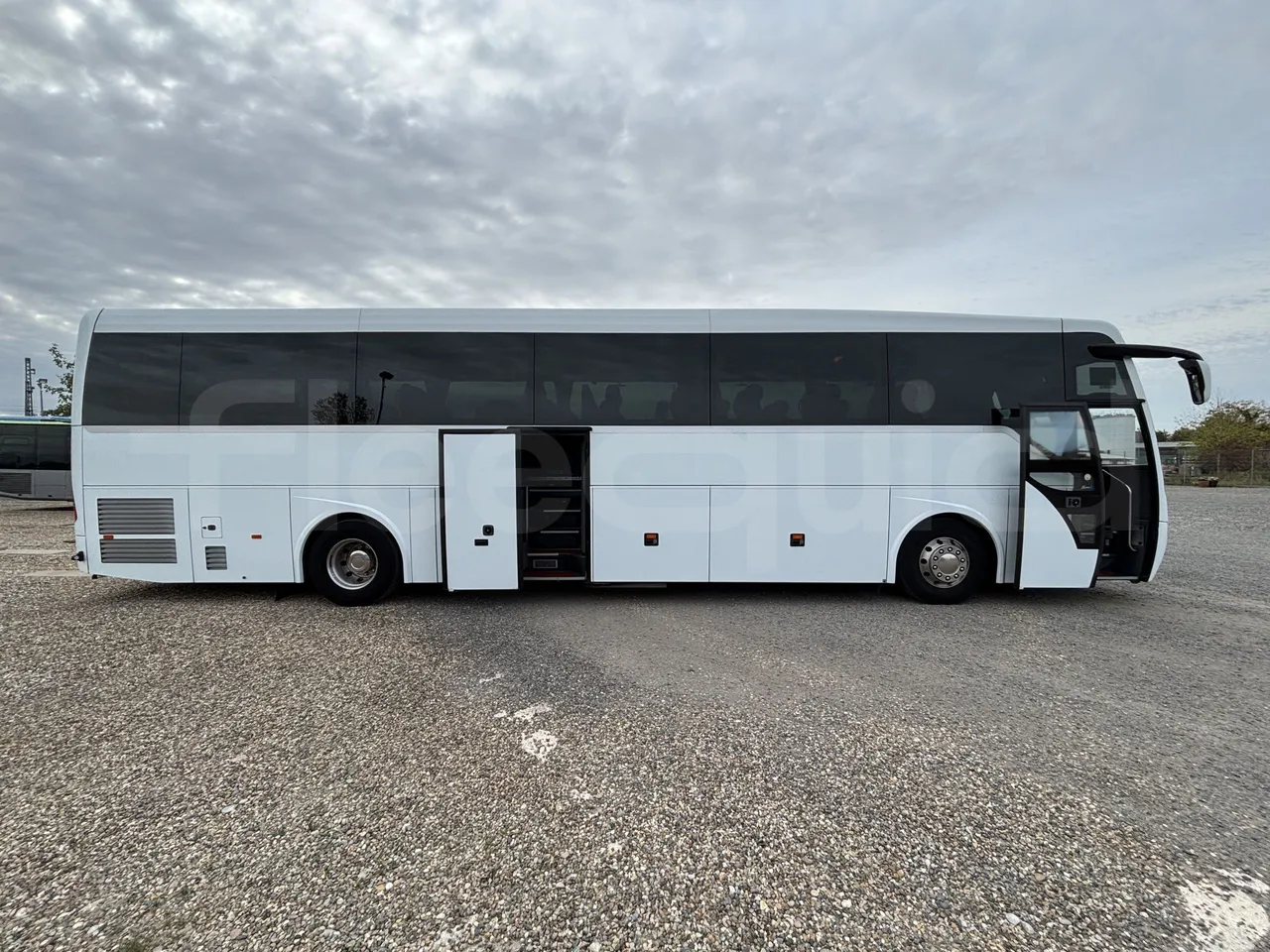Temsa Safari - Right Side Doors Open