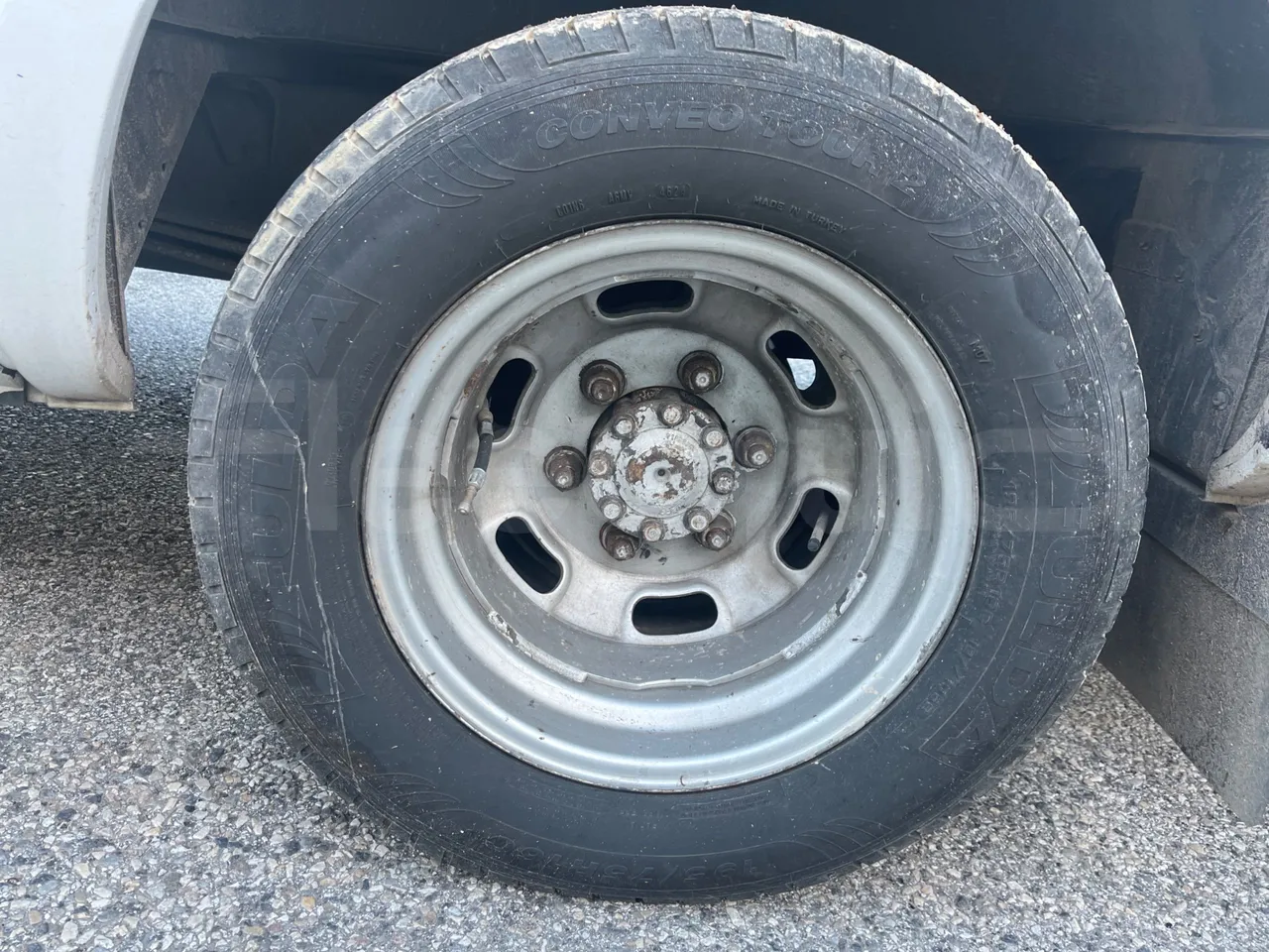 Iveco Daily A50CE4 - Euro 5 - 130 kW - 7.240 mt - tread condition front tires left