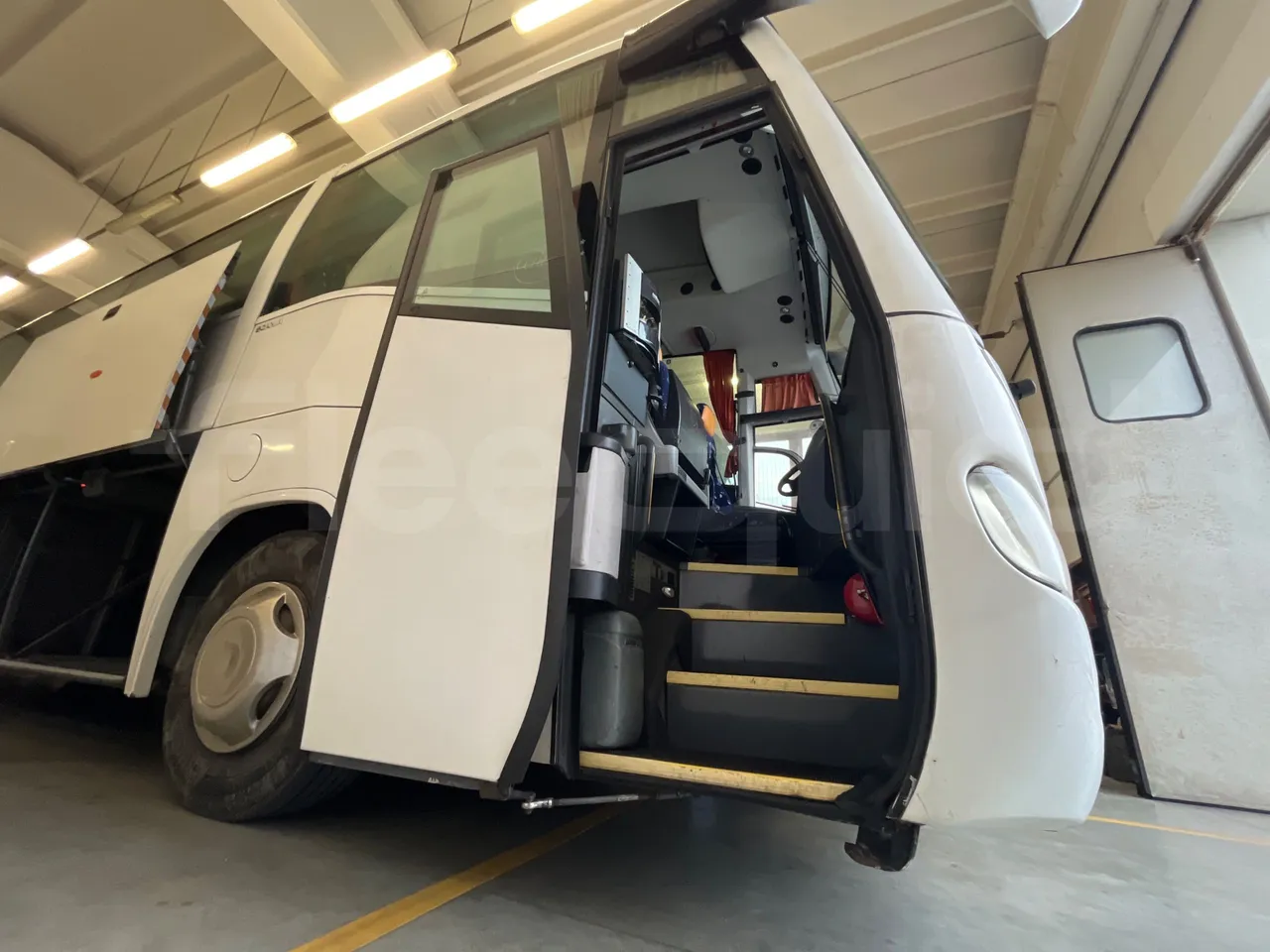 Irizar Scania K400 - EUR5 - 294kW - 12m - front door 1 open