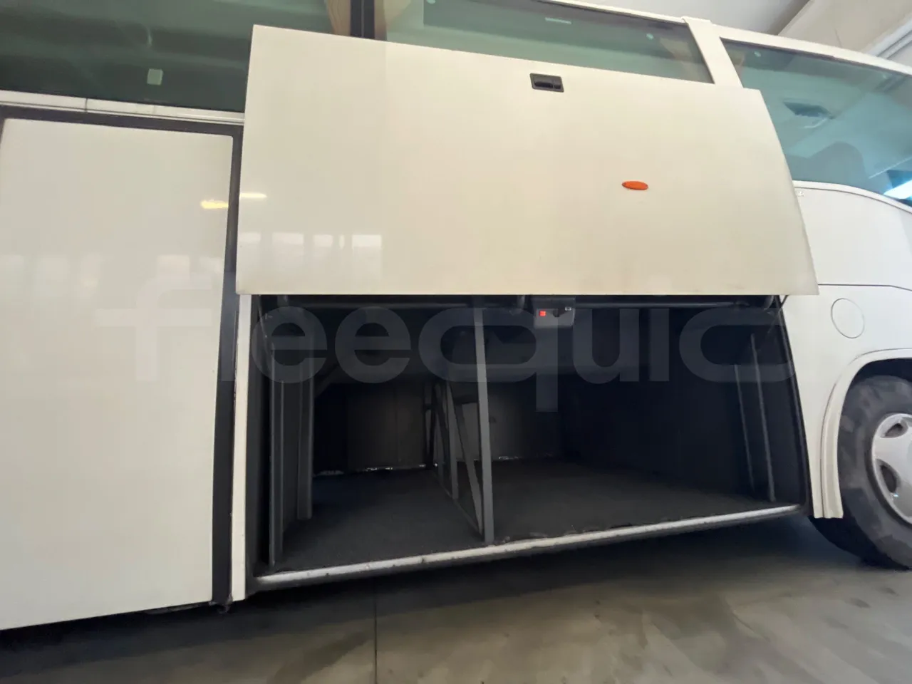 Irizar Scania K400 - EUR5 - 294kW - 12m - luggage rack photo