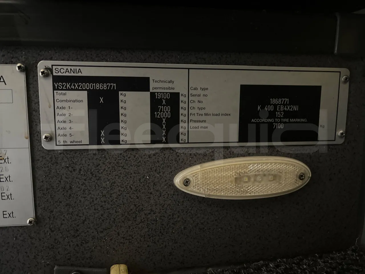 Irizar Scania K400 - EUR5 - 294kW - 12m - seat plate photo