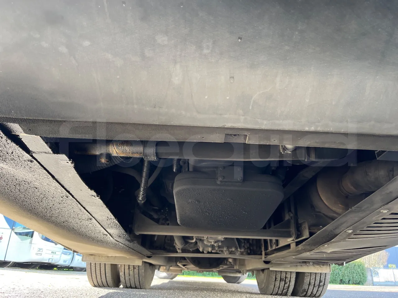 Irisbus 397E.12 LBMA036B-397E.12 - Euro5 - 331kW - 12.410mt - bellows turntable (18m)