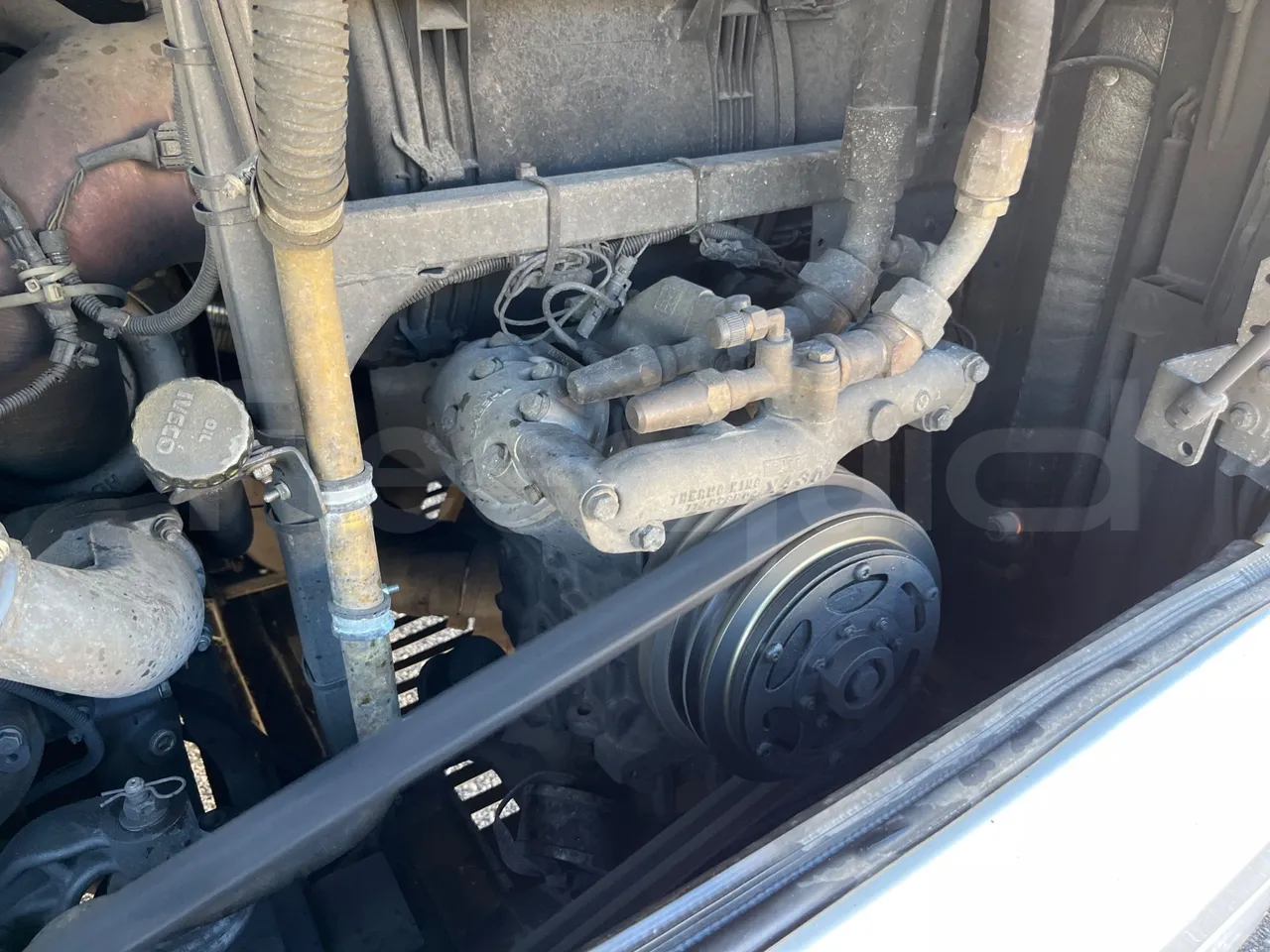 Irisbus 397E.12 LBMA036B-397E.12 - Euro5 - 331kW - 12.410mt - air conditioning compressor