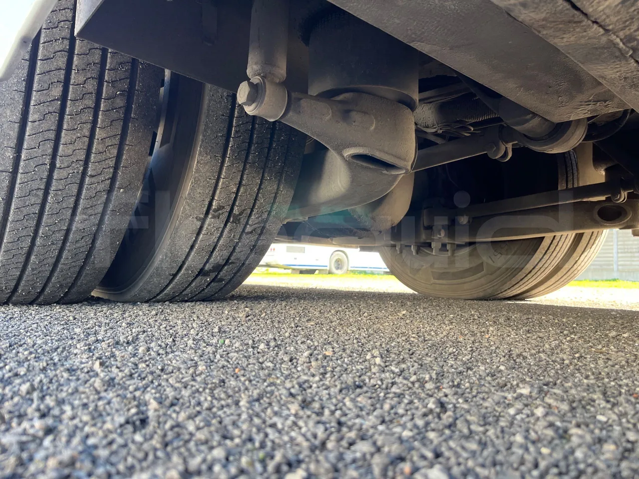 Irisbus 397E.12 LBMA036B-397E.12 - Euro5 - 331kW - 12.410mt - differential photo