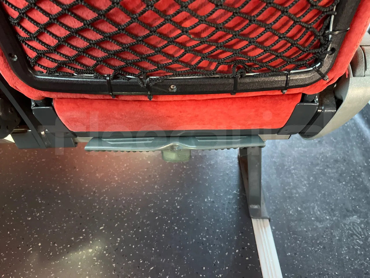 Irisbus 397E.12 LBMA036B-397E.12 - Euro5 - 331kW - 12.410mt - footrest detail photo