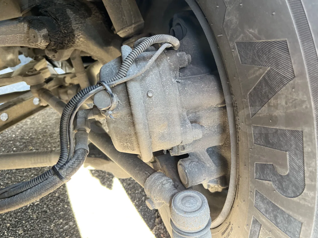 Irisbus 397E.12 LBMA036B-397E.12 - Euro5 - 331kW - 12.410mt - front brake calipers left