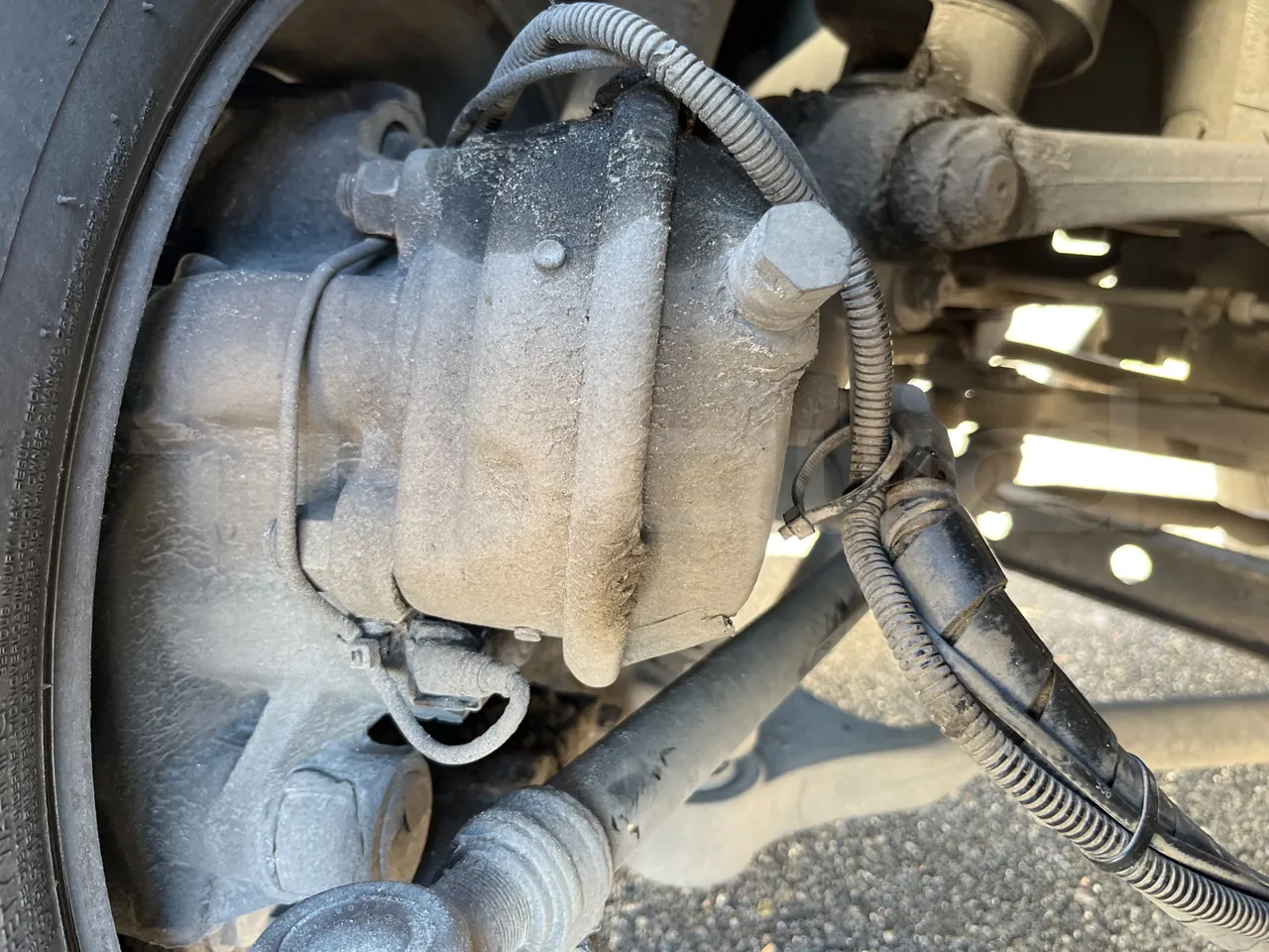 Irisbus 397E.12 LBMA036B-397E.12 - Euro5 - 331kW - 12.410mt - front brake calipers right