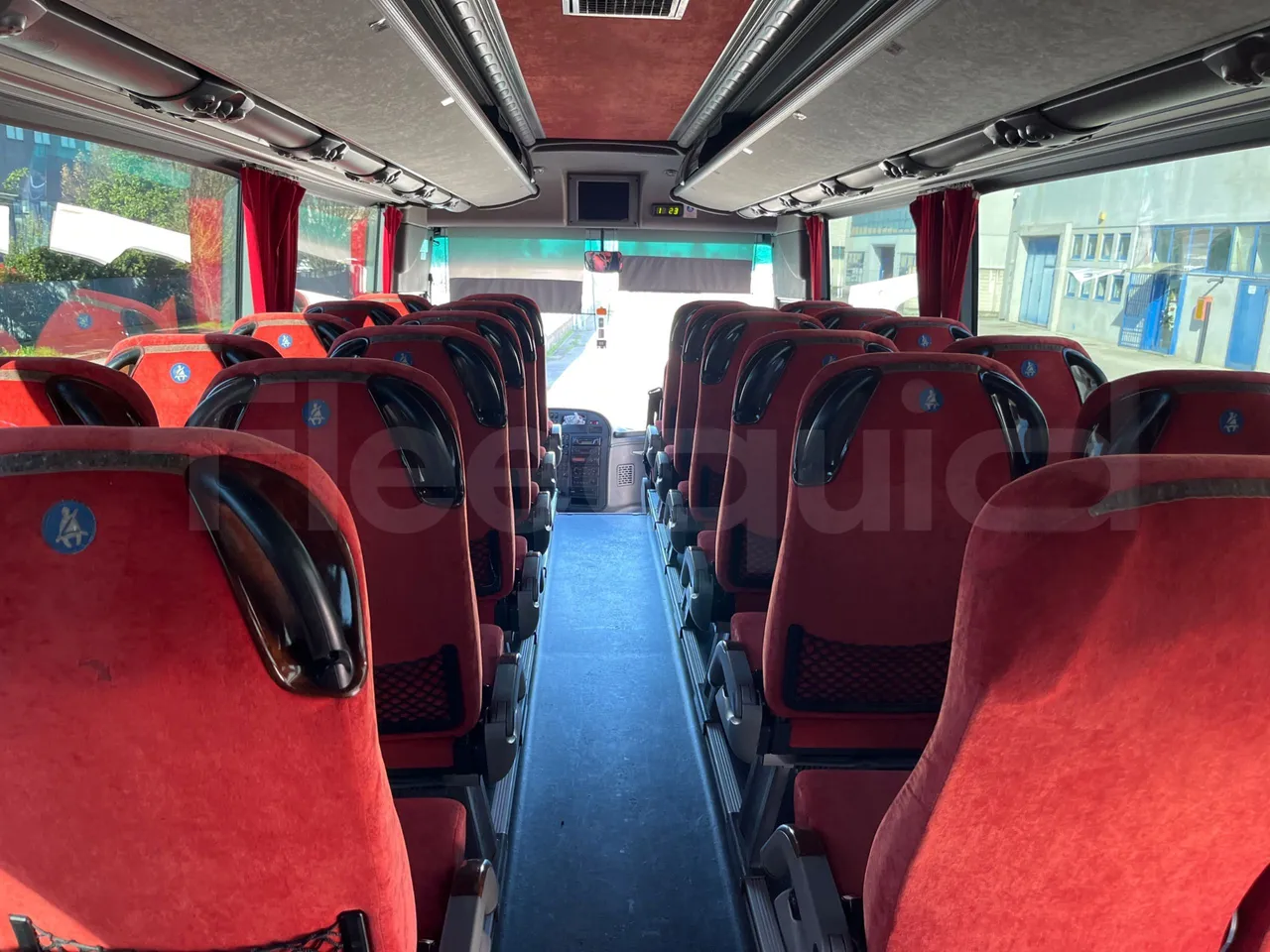 Irisbus 397E.12 LBMA036B-397E.12 - Euro5 - 331kW - 12.410mt - forward view middle aisle