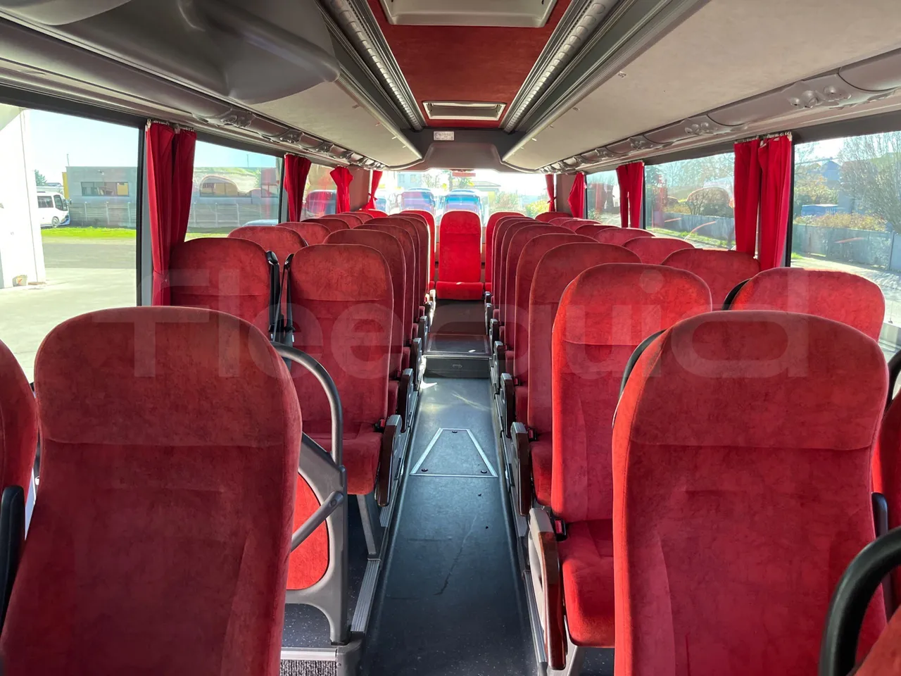 Irisbus 397E.12 LBMA036B-397E.12 - Euro5 - 331kW - 12.410mt - reverse view middle aisle