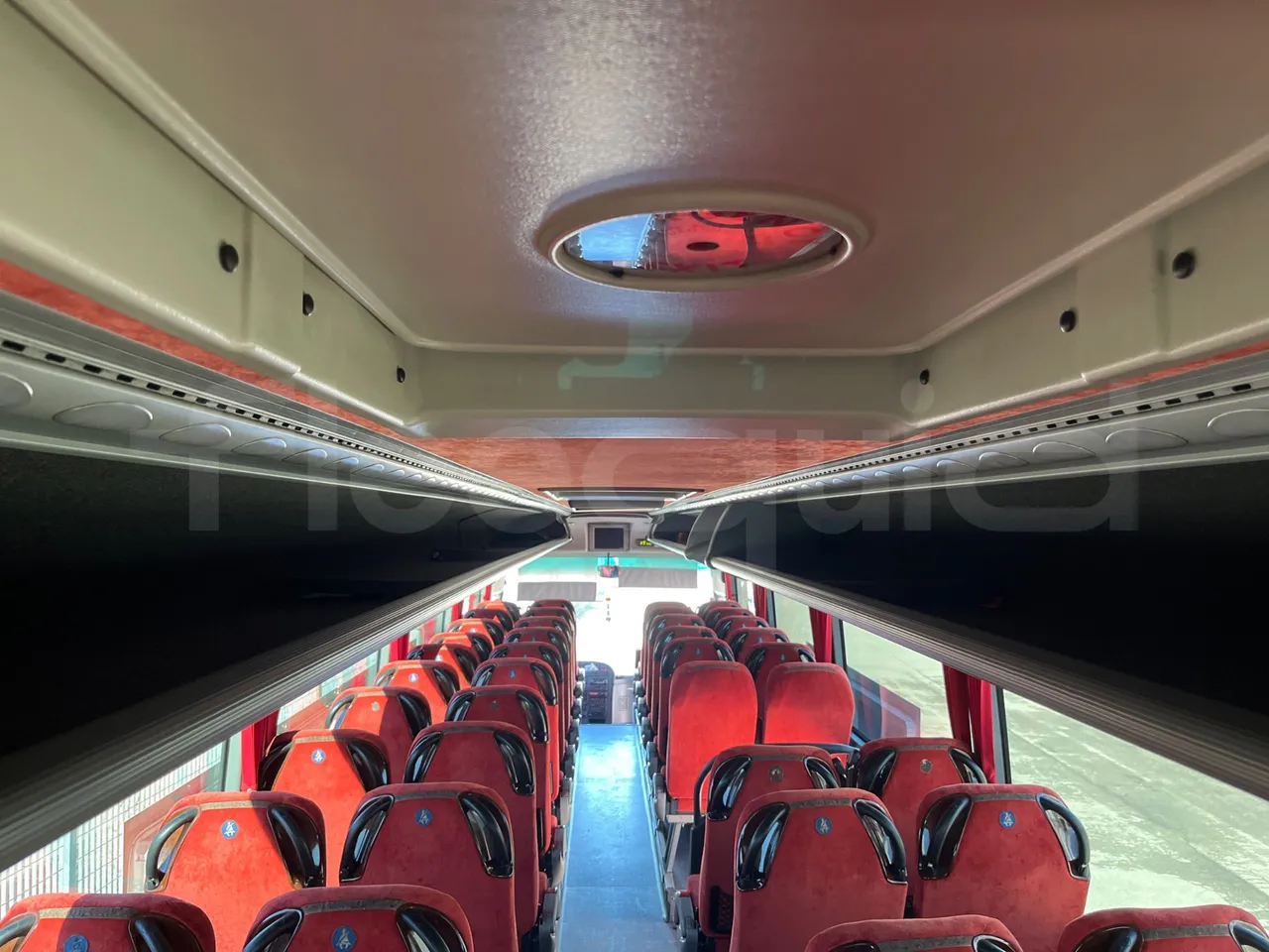 Irisbus 397E.12 LBMA036B-397E.12 - Euro5 - 331kW - 12.410mt - overhead compartments photo