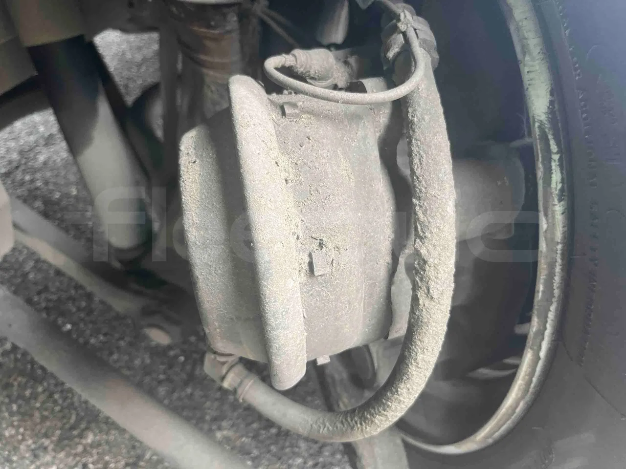 Mercedes-Benz Citaro G 0530 - Euro5 - 260kW - 17.940mt - front brake calipers left