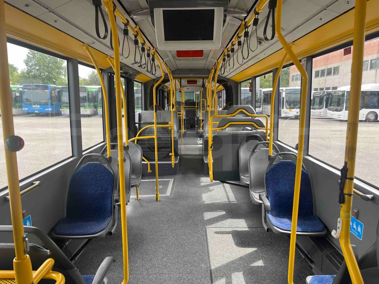 Mercedes-Benz Citaro G 0530 - Euro5 - 260kW - 17.940mt - interior reverse seats driver height