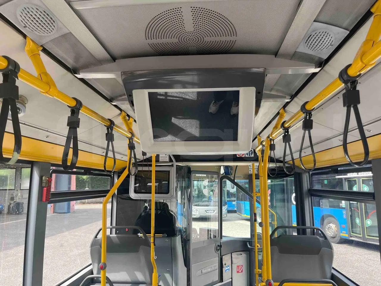 Mercedes-Benz Citaro G 0530 - Euro5 - 260kW - 17.940mt - monitor detail photo