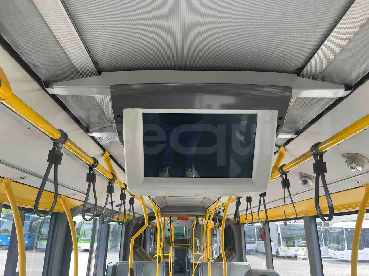 Mercedes-Benz Citaro G 0530 - Euro5 - 260kW - 17.940mt - power outlets detail