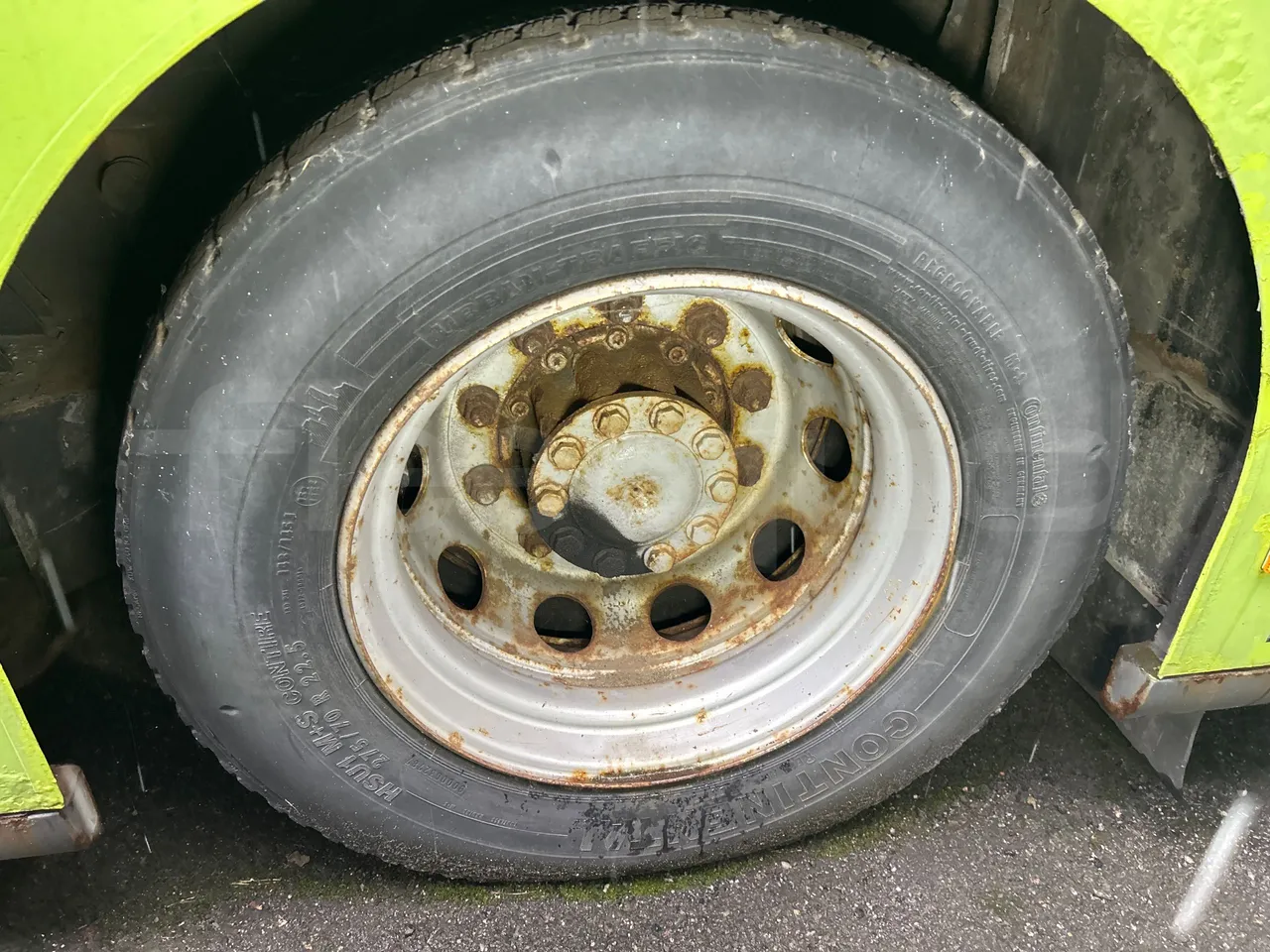 Mercedes-Benz Citaro O 530 LE - Euro5 - 220kW - 13.057mt - rear left tire photo