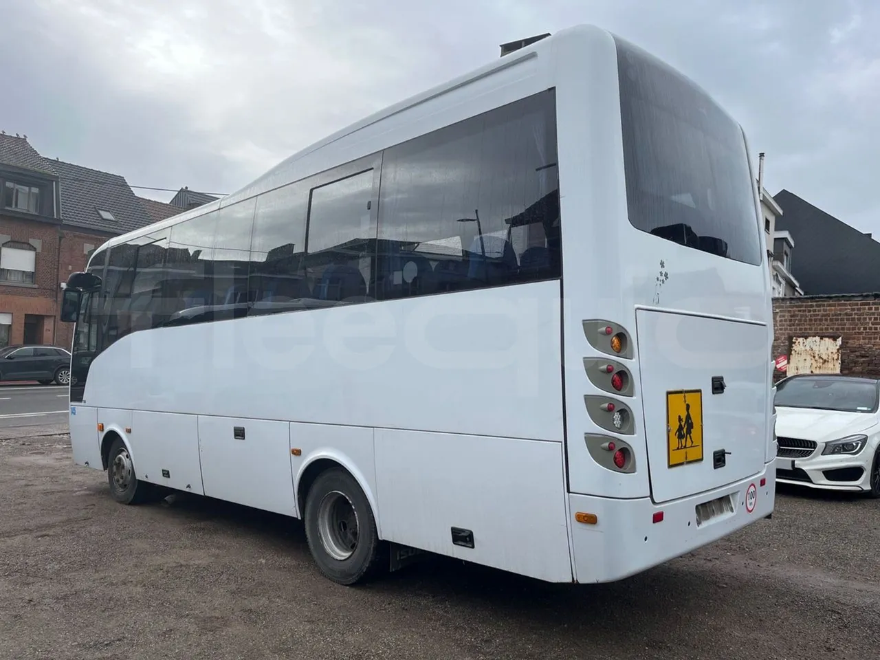 Isuzu Turquoise Q-Bus31 - EUR6 - 3/4 left rear side