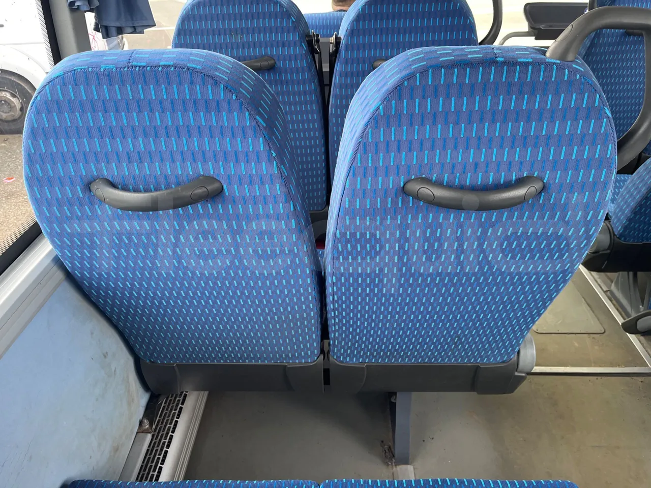 Isuzu Turquoise Q-Bus31 - EUR6 - mesh detail photo