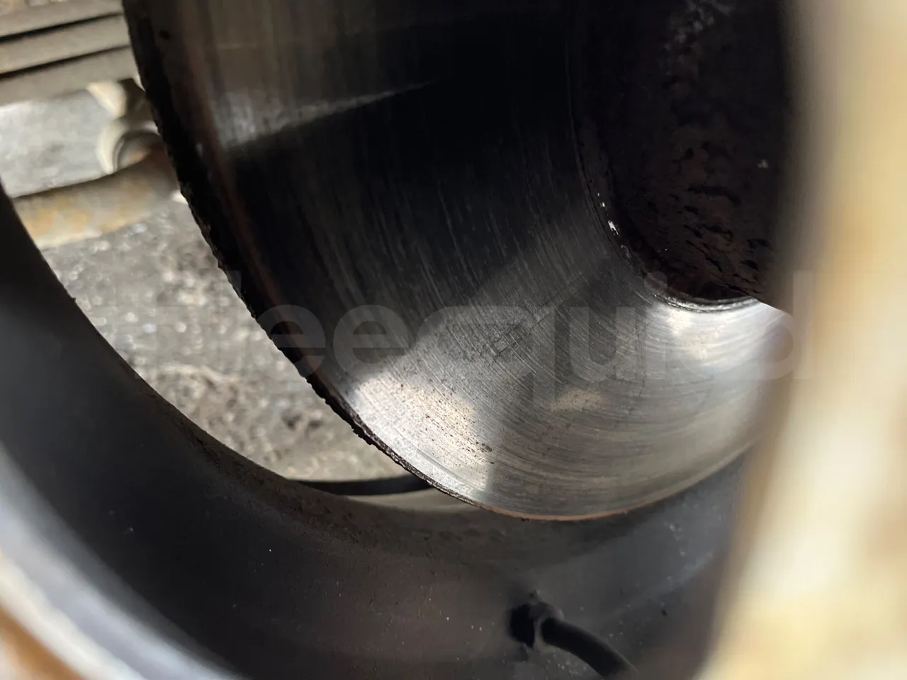 Isuzu Turquoise Q-Bus31 - EUR6 - front discs left