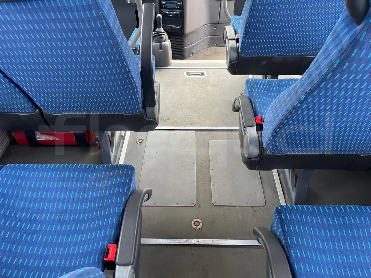 Isuzu Turquoise Q-Bus31 - EUR6 - floor hatches photo