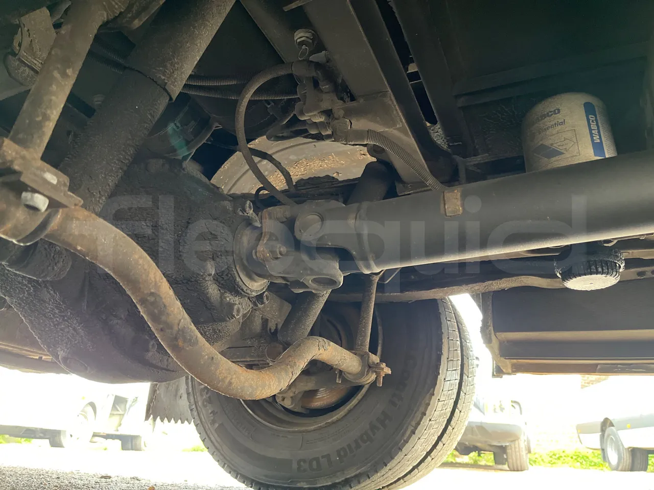 Isuzu Turquoise Q-Bus31 - EUR6 - axle 3 right side