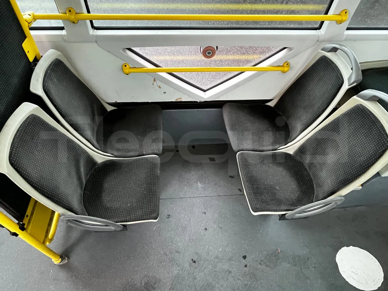 Heuliez GX127 GX 127 - Euro 5 - 194 kW - 10.645 mt - single seat detail