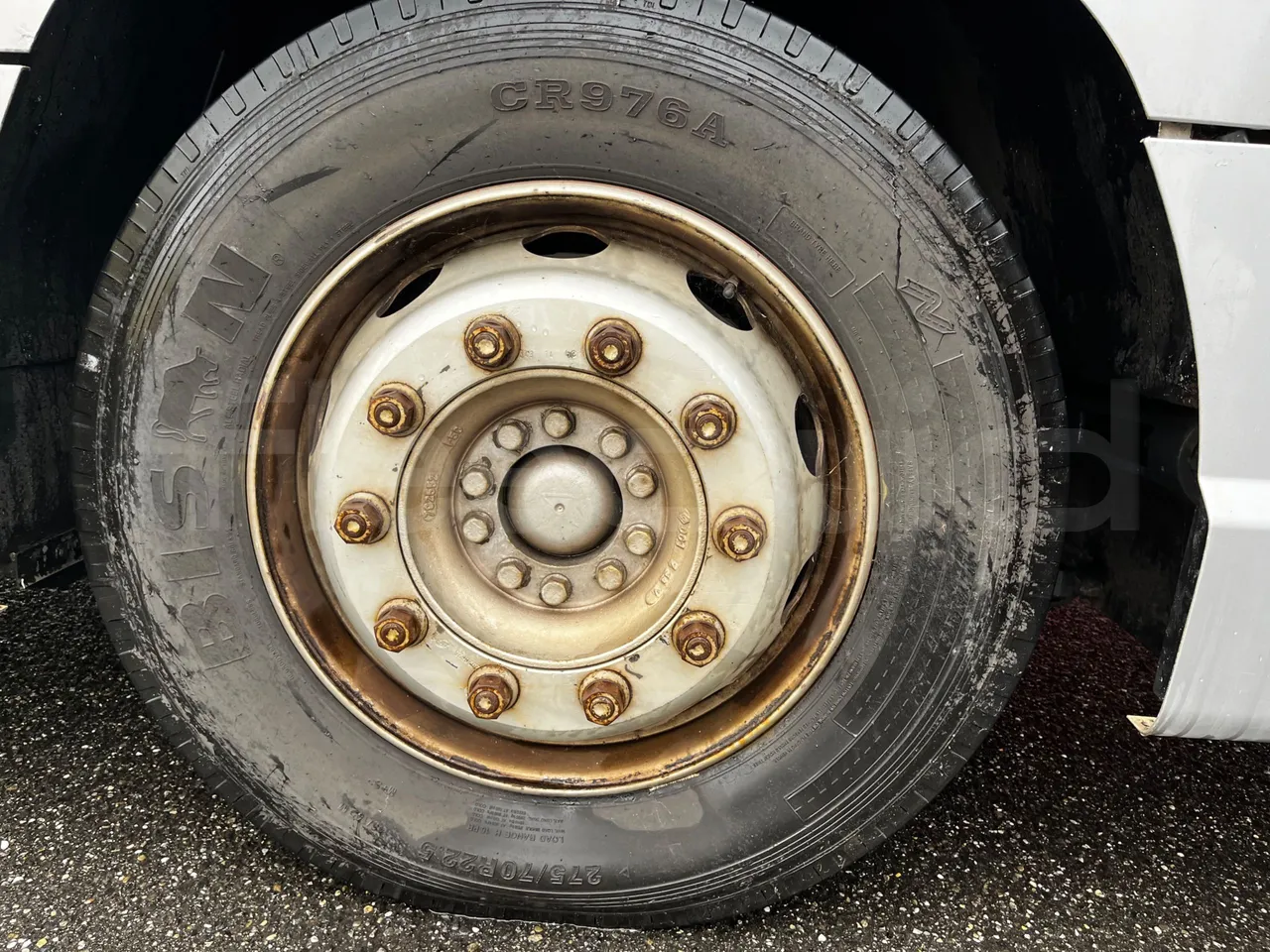 Heuliez GX127 GX 127 - Euro 5 - 194 kW - 10.645 mt - front left tire measurements