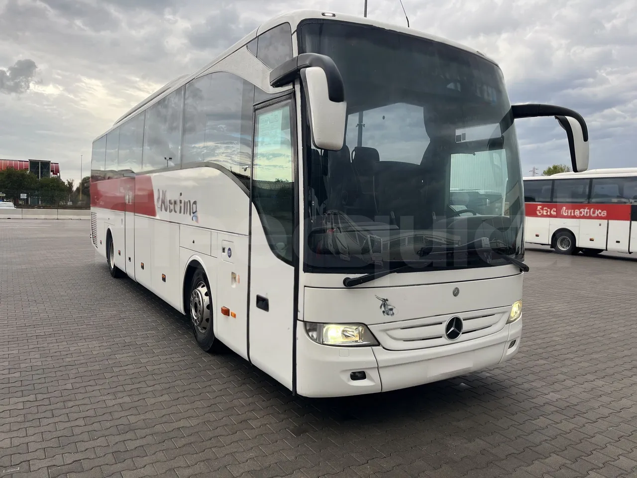 Mercedes-Benz Tourismo - Base cover photo