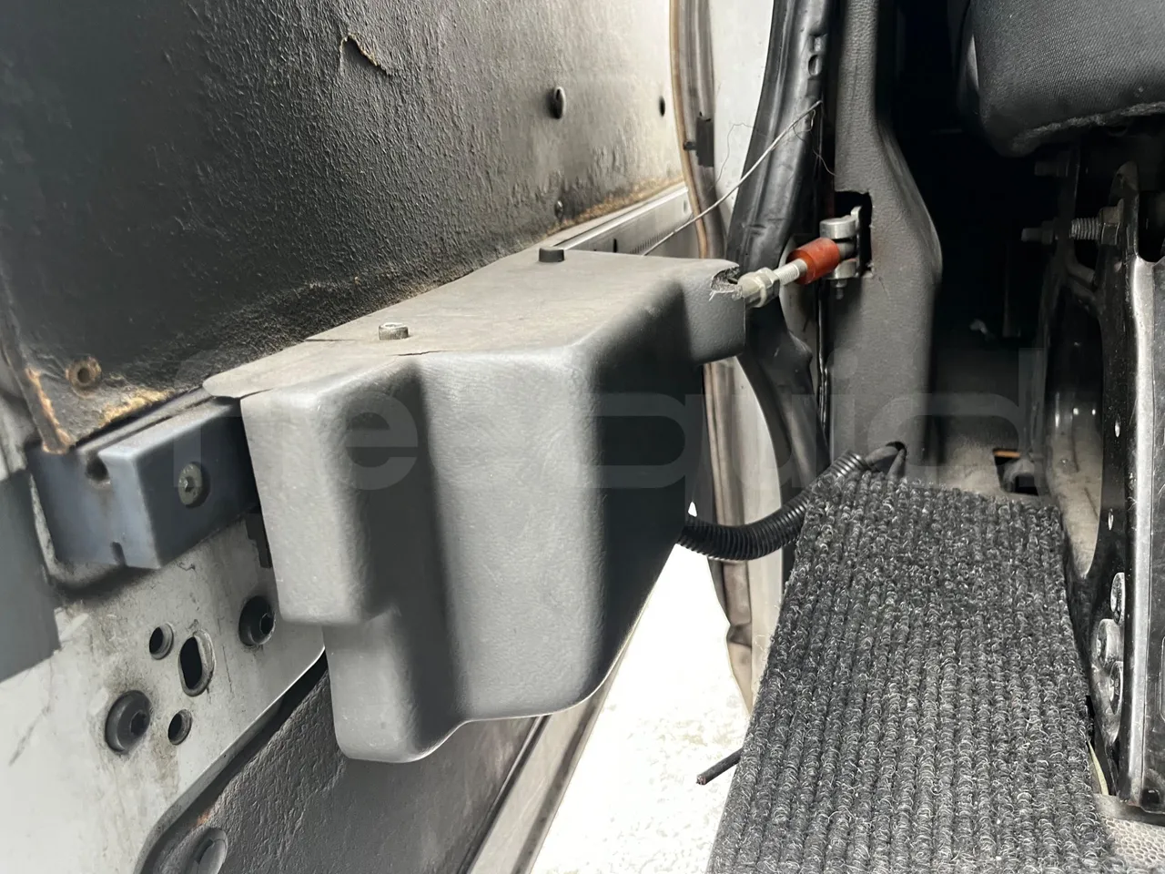 Ford Transit FBD - Euro 6 - 125 kW - 6.704 mt - door mechanism photo