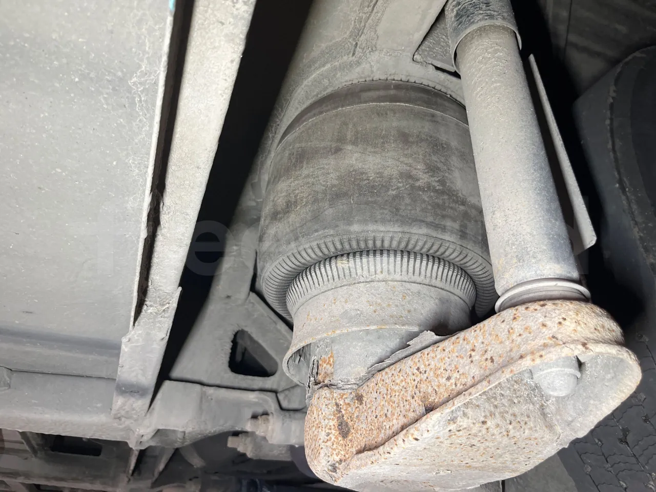 Mercedes-Benz Integro E5 4 - EUR5 - 220kW - 12.14m - axel 2 air springs 1 left