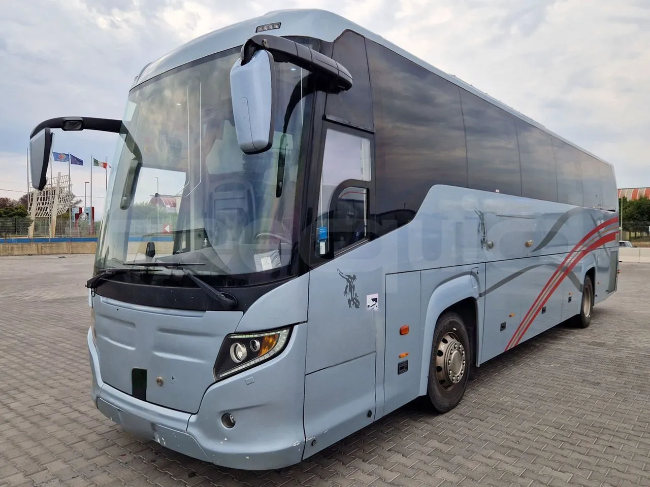Scania Touring HD Touring HD/ Euro 6 - 302 Kw - 12,090 Mt - 3/4 front left