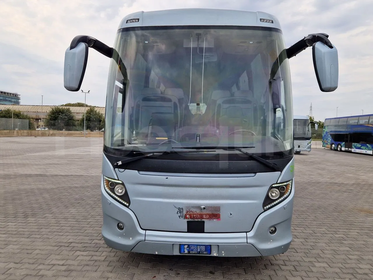 Scania Touring HD Touring HD/ Euro 6 - 302 Kw - 12,090 Mt - front photo