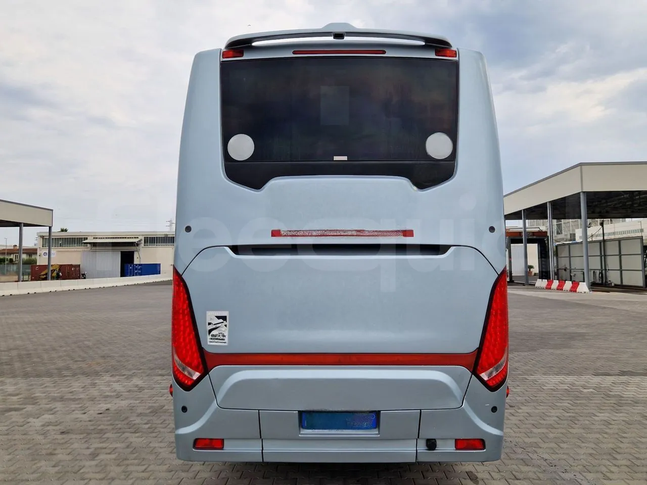 Scania Touring HD Touring HD/ Euro 6 - 302 Kw - 12,090 Mt - rear hatch closed