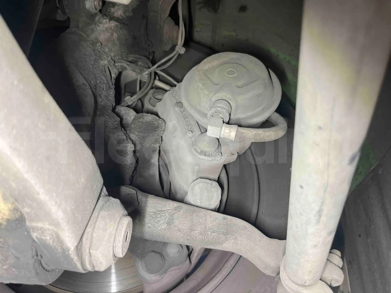Mercedes-Benz Citaro G 0530 - Euro5 - 260kW - 17.940mt - front brake calipers left