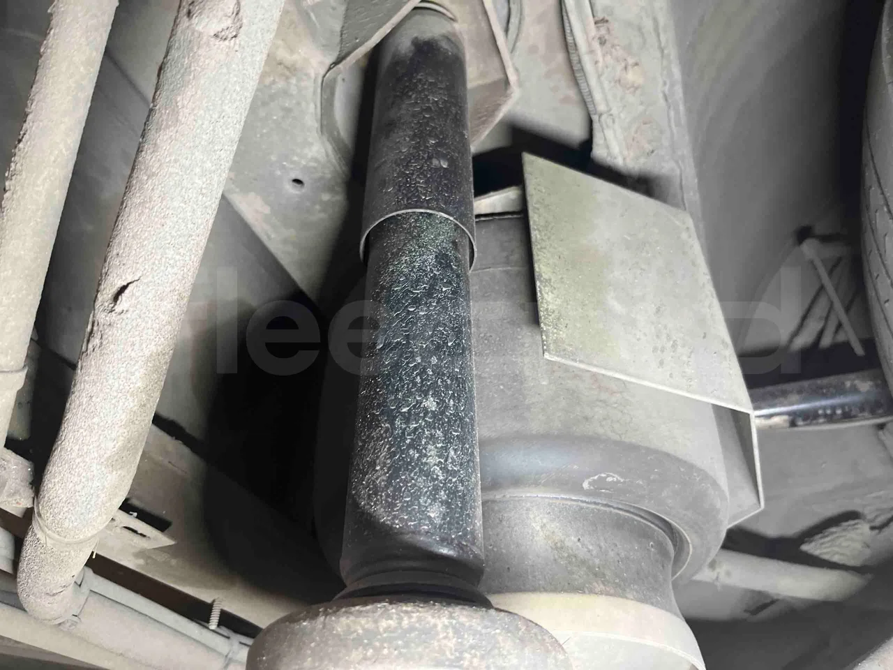 Mercedes-Benz Citaro G 0530 - Euro5 - 260kW - 17.940mt - axel 3 shock absorbers 1 left