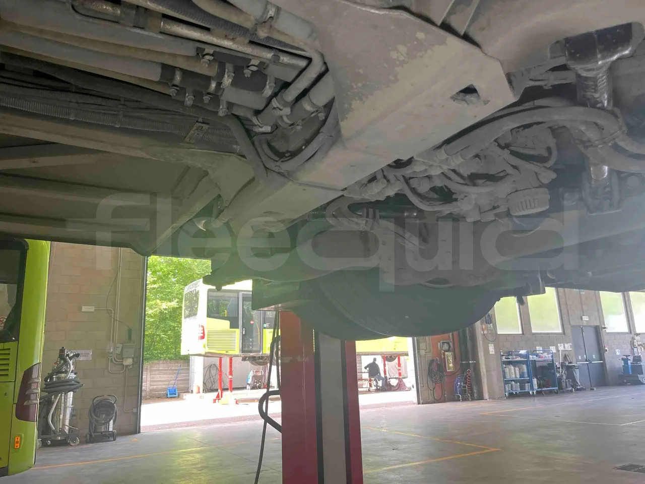 Mercedes-Benz Citaro G 0530 - Euro5 - 260kW - 17.940mt - axle 3 right side