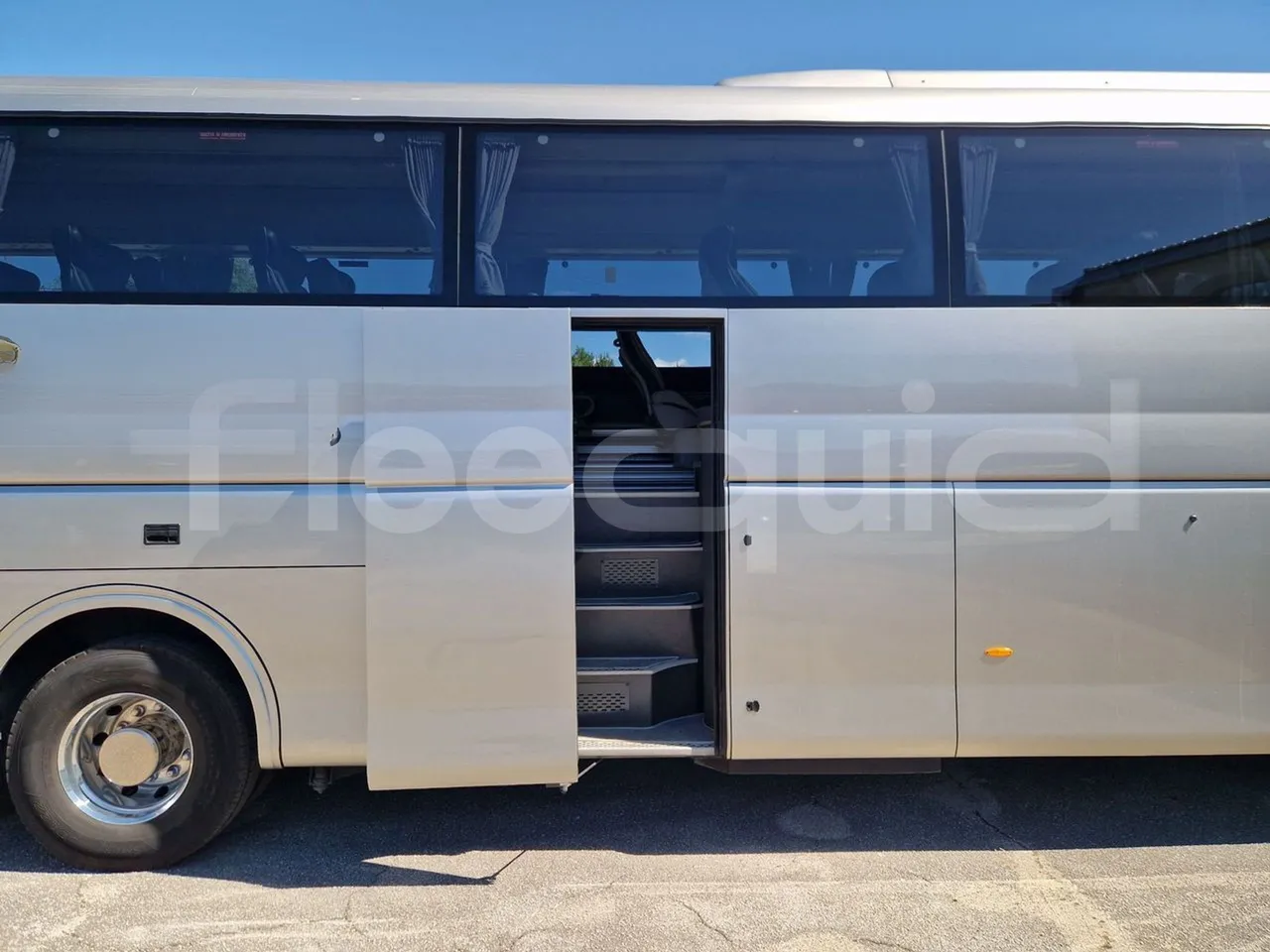 Irizar Scania K440 -EUR5 -324kW -12.92m - front door 3 open (mandatory for bus to scrap)