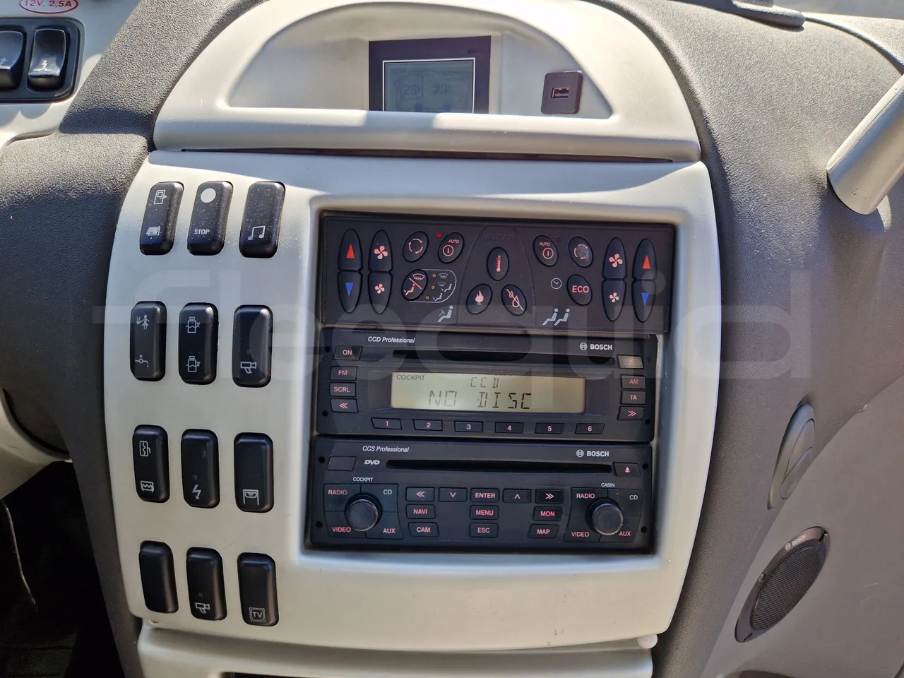 Irizar Scania K440 -EUR5 -324kW -12.92m - radio accessories photo