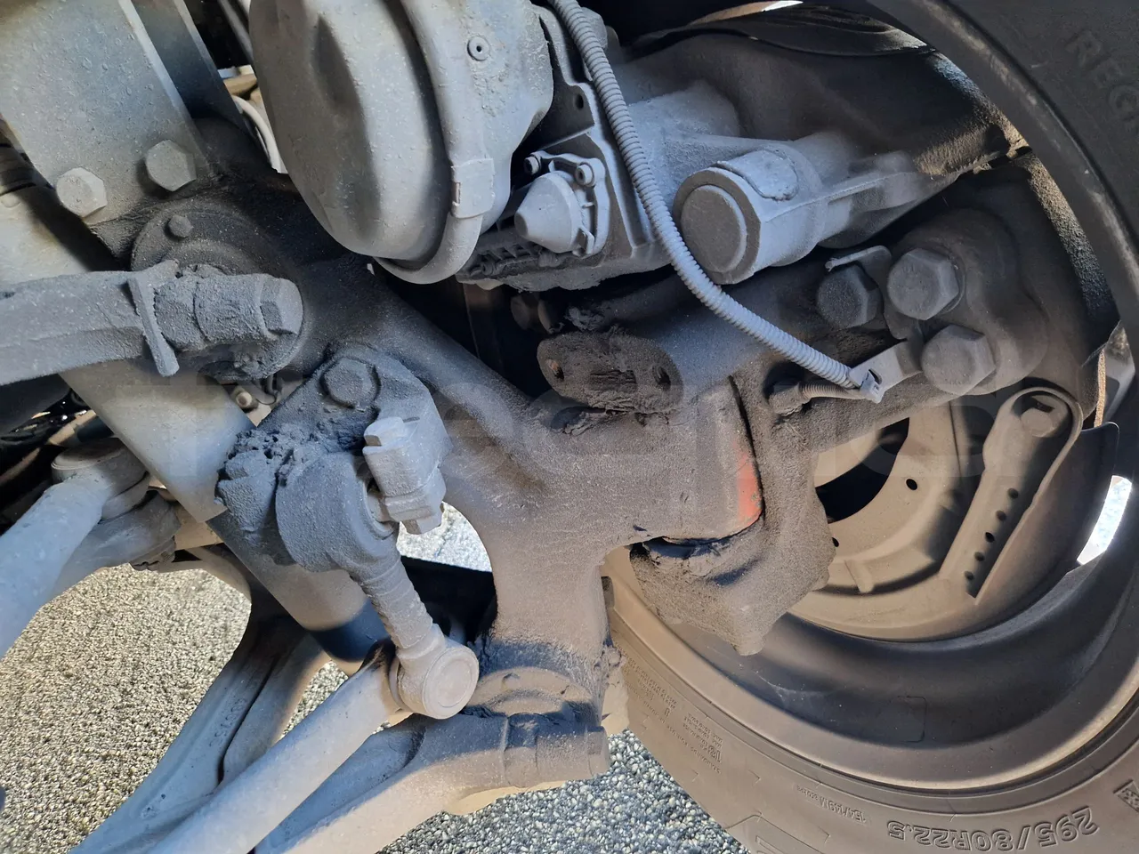 Irizar Scania K440 -EUR5 -324kW -12.92m - front discs right