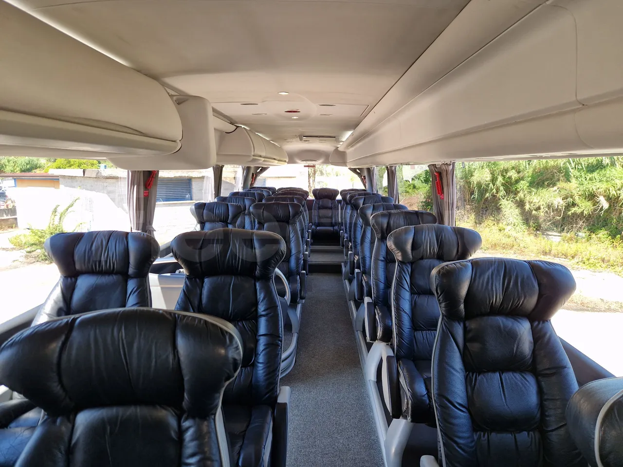 Irizar Scania K440 -EUR5 -324kW -12.92m - reverse view middle aisle