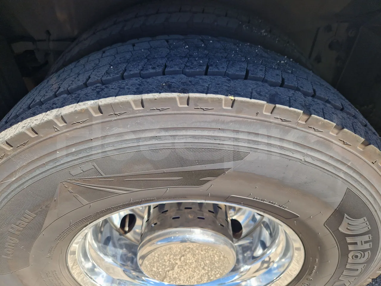 Irizar Scania K440 -EUR5 -324kW -12.92m - tread condition second axle tires left