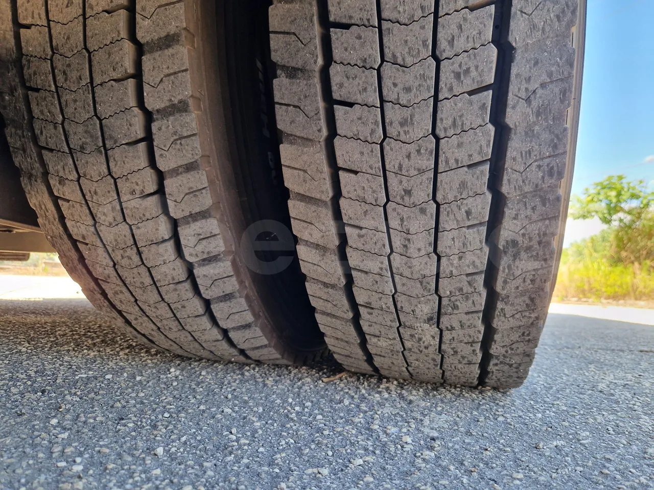 Irizar Scania K440 -EUR5 -324kW -12.92m - tread condition second axle tires right